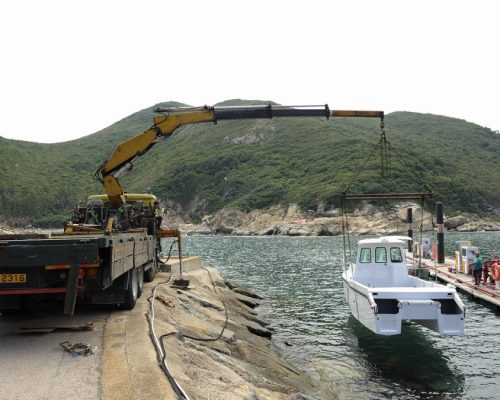 Boat-Logistics-Crane-Lift