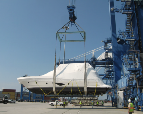 Boat-Logistics-Port-Lift